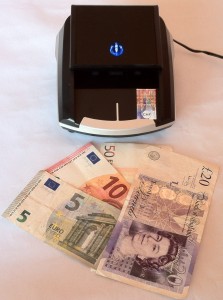 aparat de verificat bani